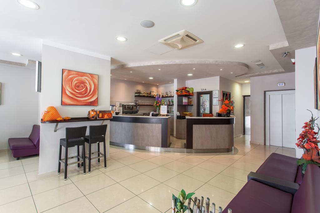 Hotel Giove Dipendenza Hotel Fiamma Cesenatico Luaran gambar