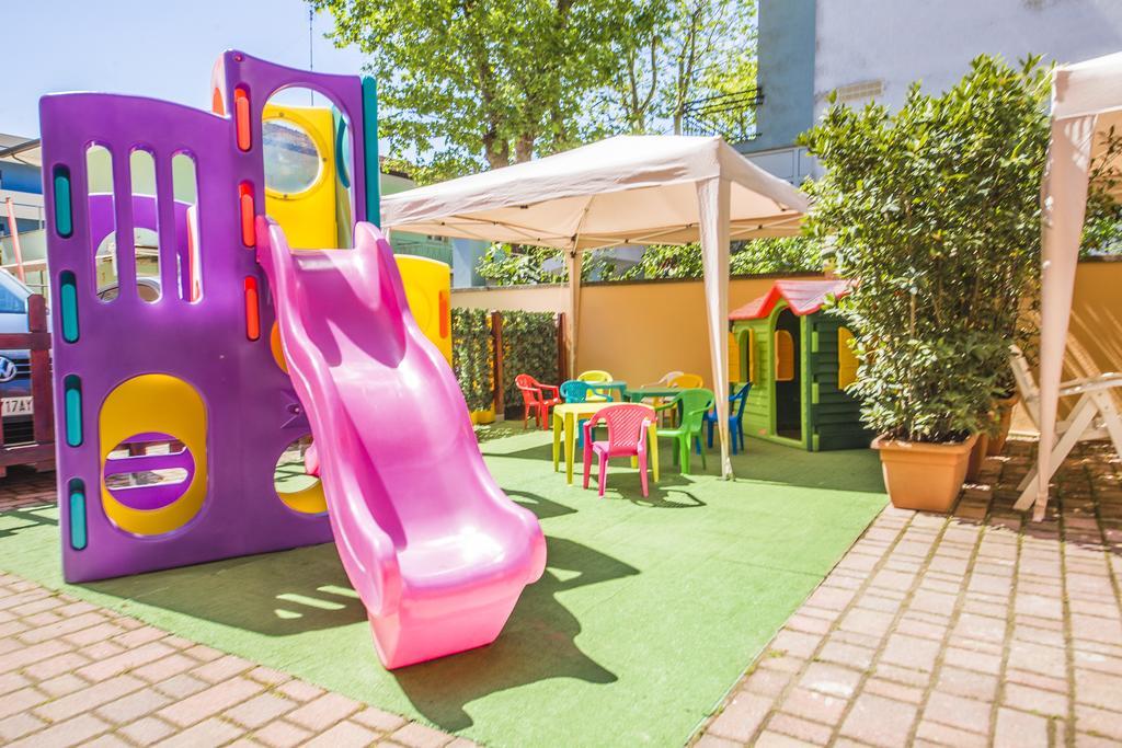 Hotel Giove Dipendenza Hotel Fiamma Cesenatico Luaran gambar