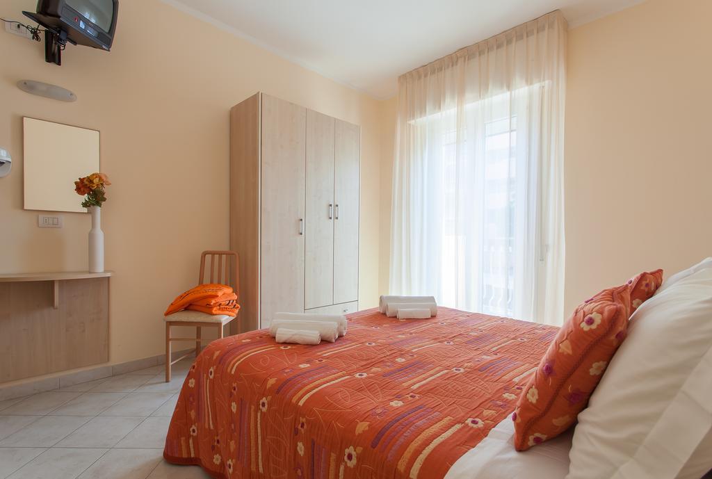 Hotel Giove Dipendenza Hotel Fiamma Cesenatico Luaran gambar