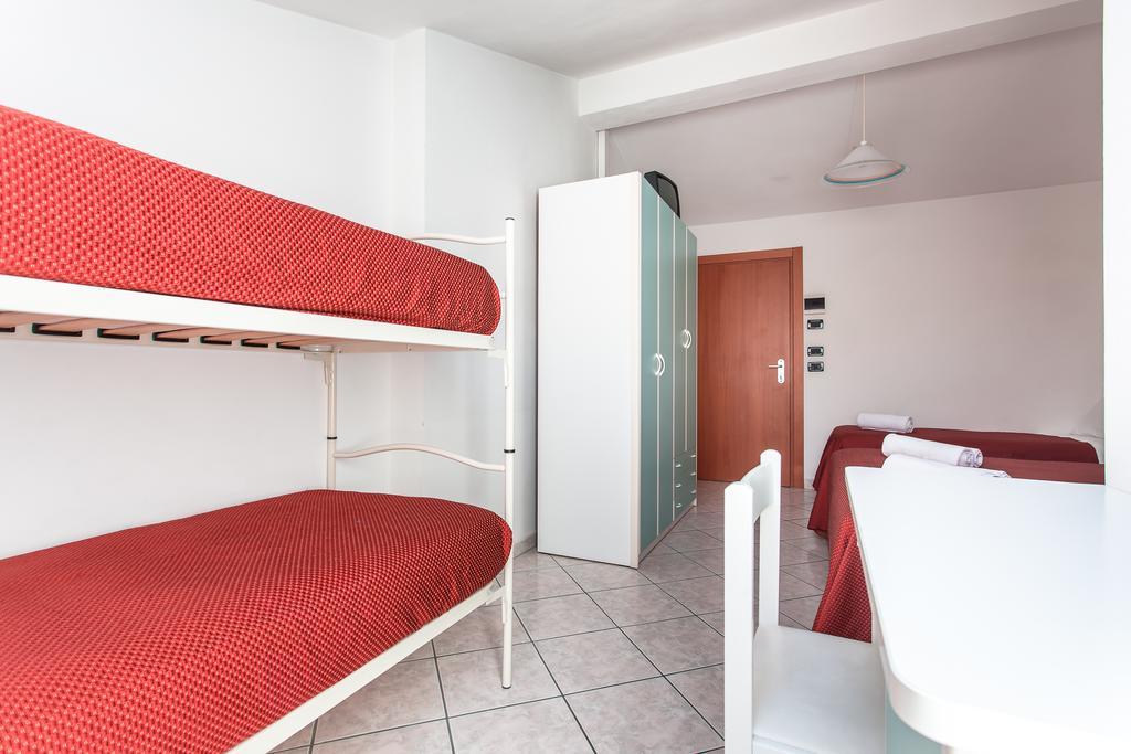 Hotel Giove Dipendenza Hotel Fiamma Cesenatico Bilik gambar