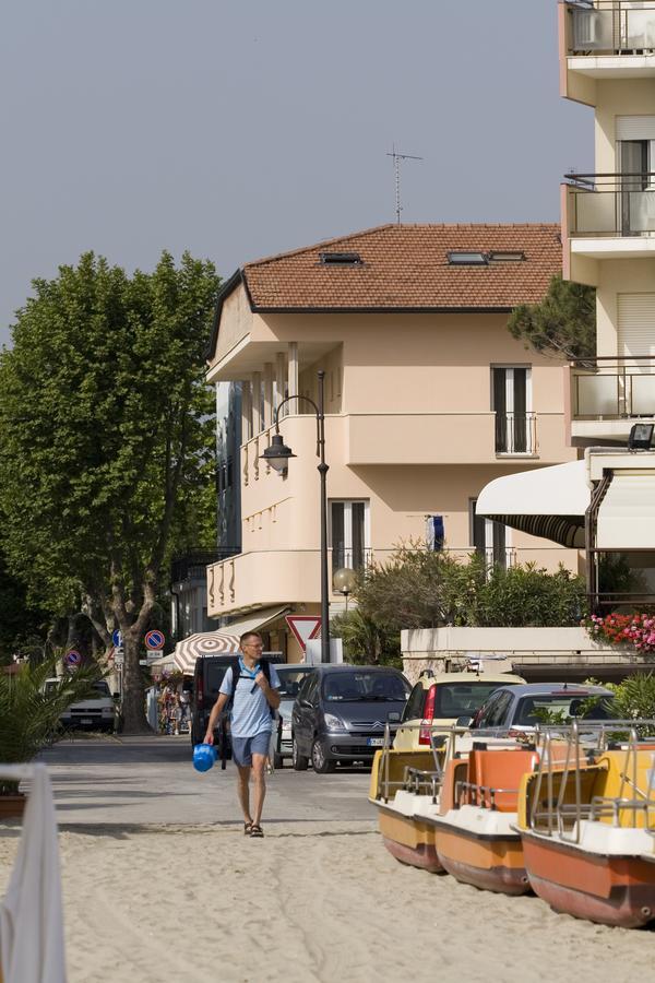 Hotel Giove Dipendenza Hotel Fiamma Cesenatico Luaran gambar