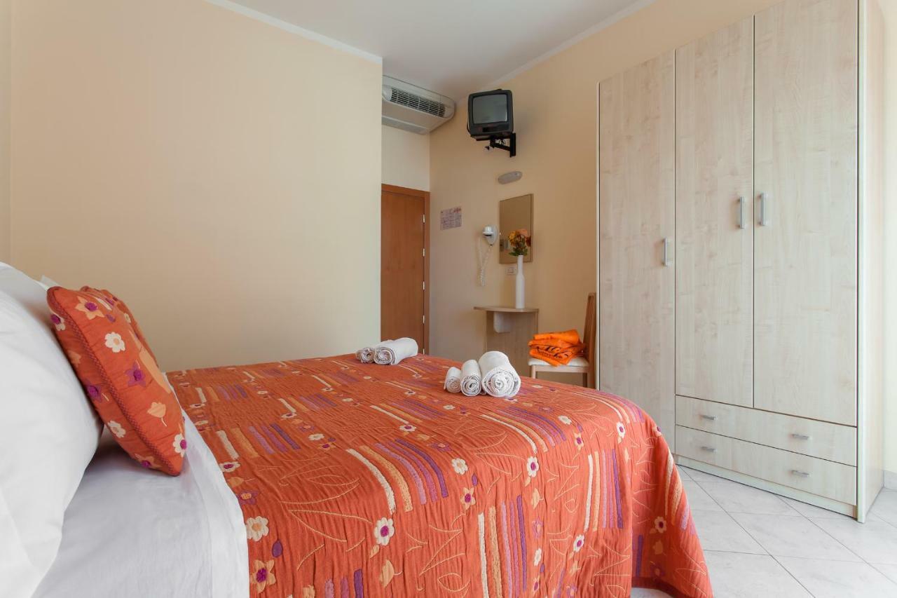 Hotel Giove Dipendenza Hotel Fiamma Cesenatico Luaran gambar